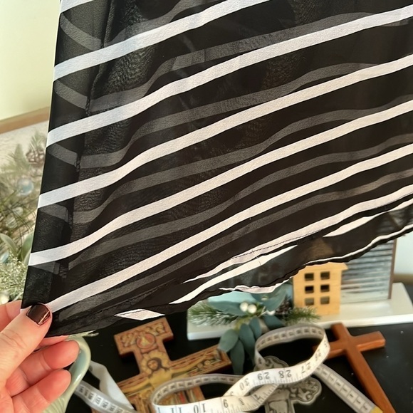 A.N.A. A New Approach Black/White Striped Sheer 1/4 Button Up Tunic, Sz 3X, EUC. - Picture 7 of 10